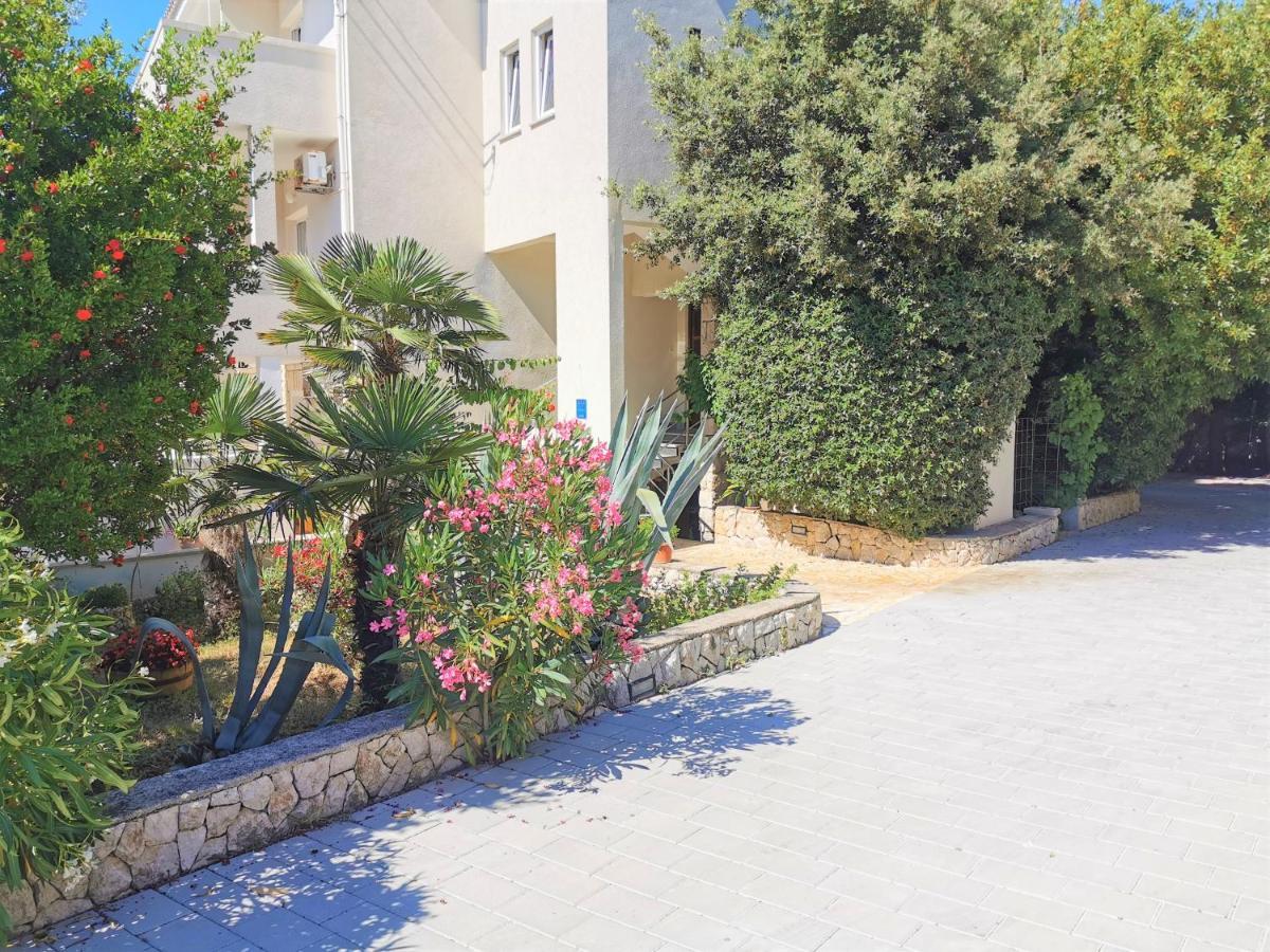 Lenka Apartments II Novalja Ngoại thất bức ảnh