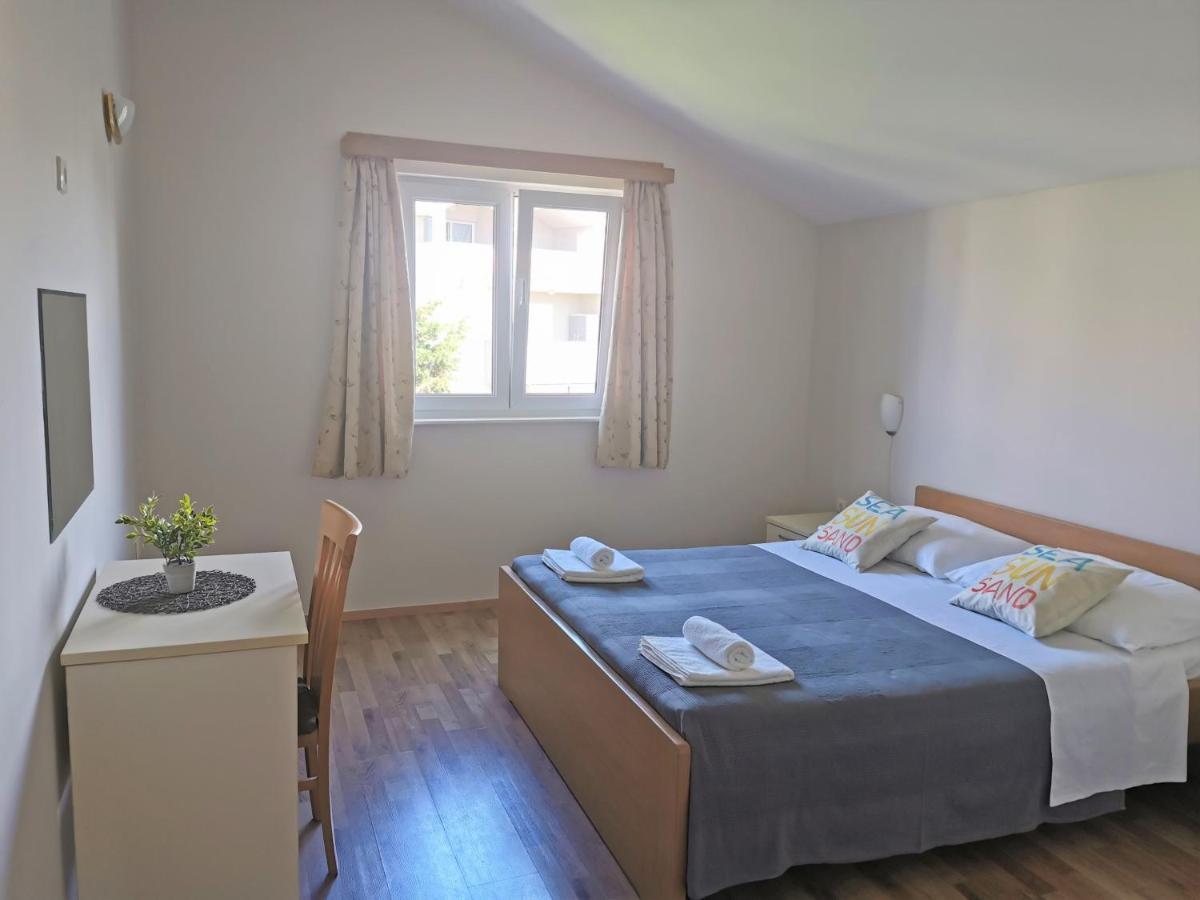 Lenka Apartments II Novalja Ngoại thất bức ảnh